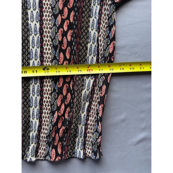 Chenault Top Women Size XL Multicolor Print Pleated Long Sleeve Pullover Stretch - Picture 8 of 14